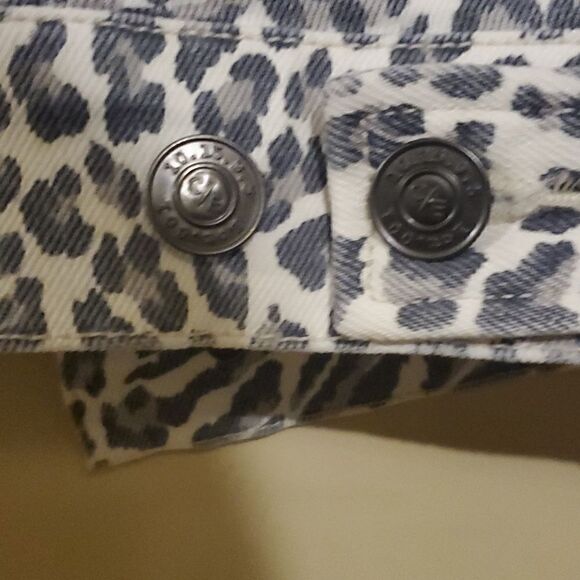 CURRENT ELLIOTT The Baby Trucker Leopard Print Women's Denim Jacket - Si… - Picture 7 of 11